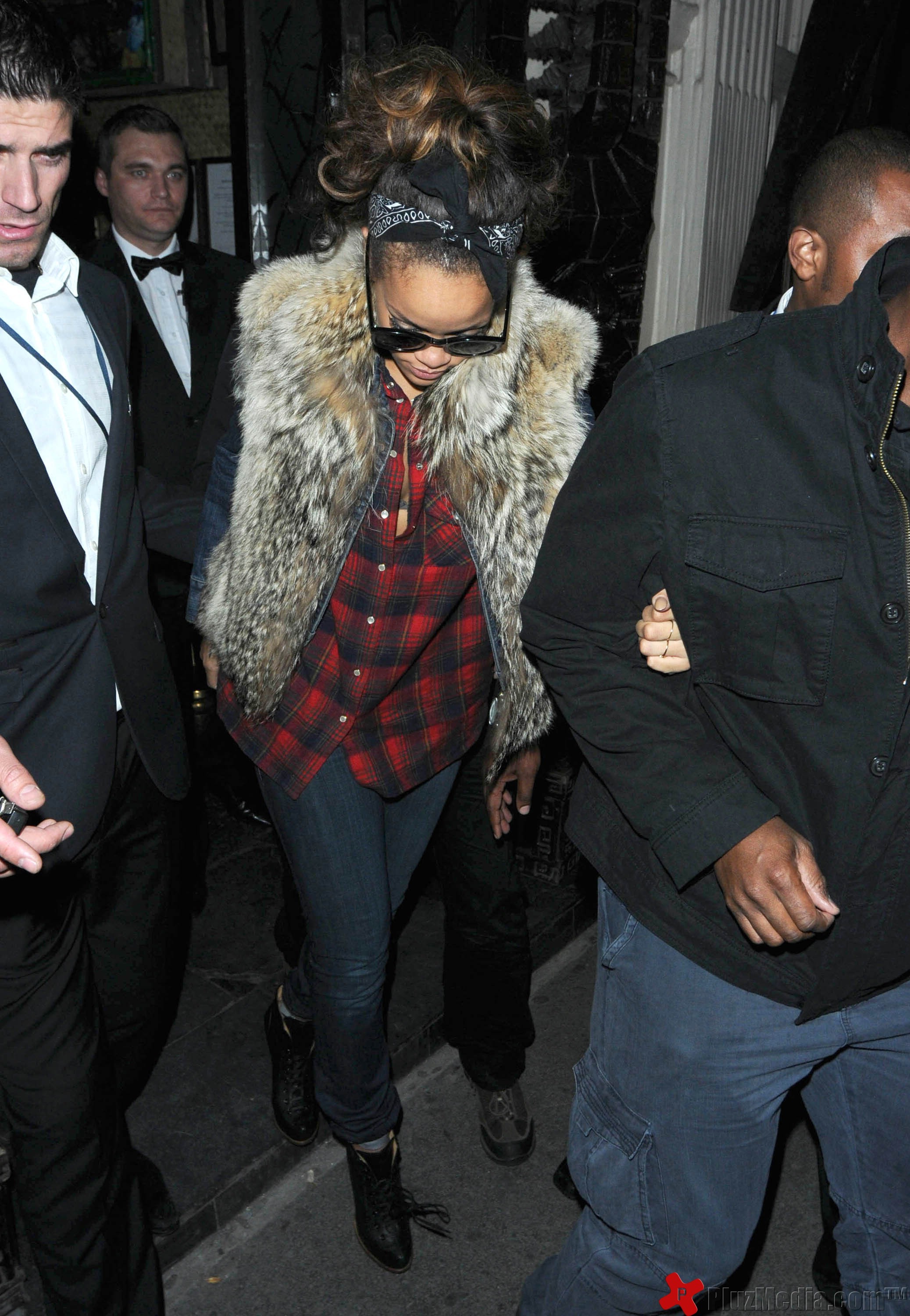 Rihanna outside Mahiki Club in Mayfair | Picture 96819